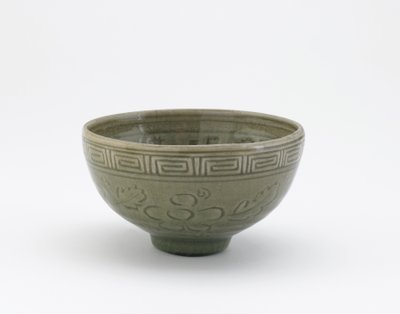 Serving Bowl in Style of Longquan Ware, Edo period, late 18th-early 19th century by Aoki Mokubei
